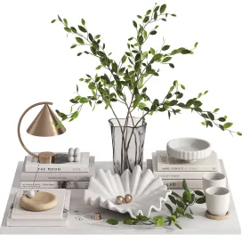 Decorative set with meridian lamp